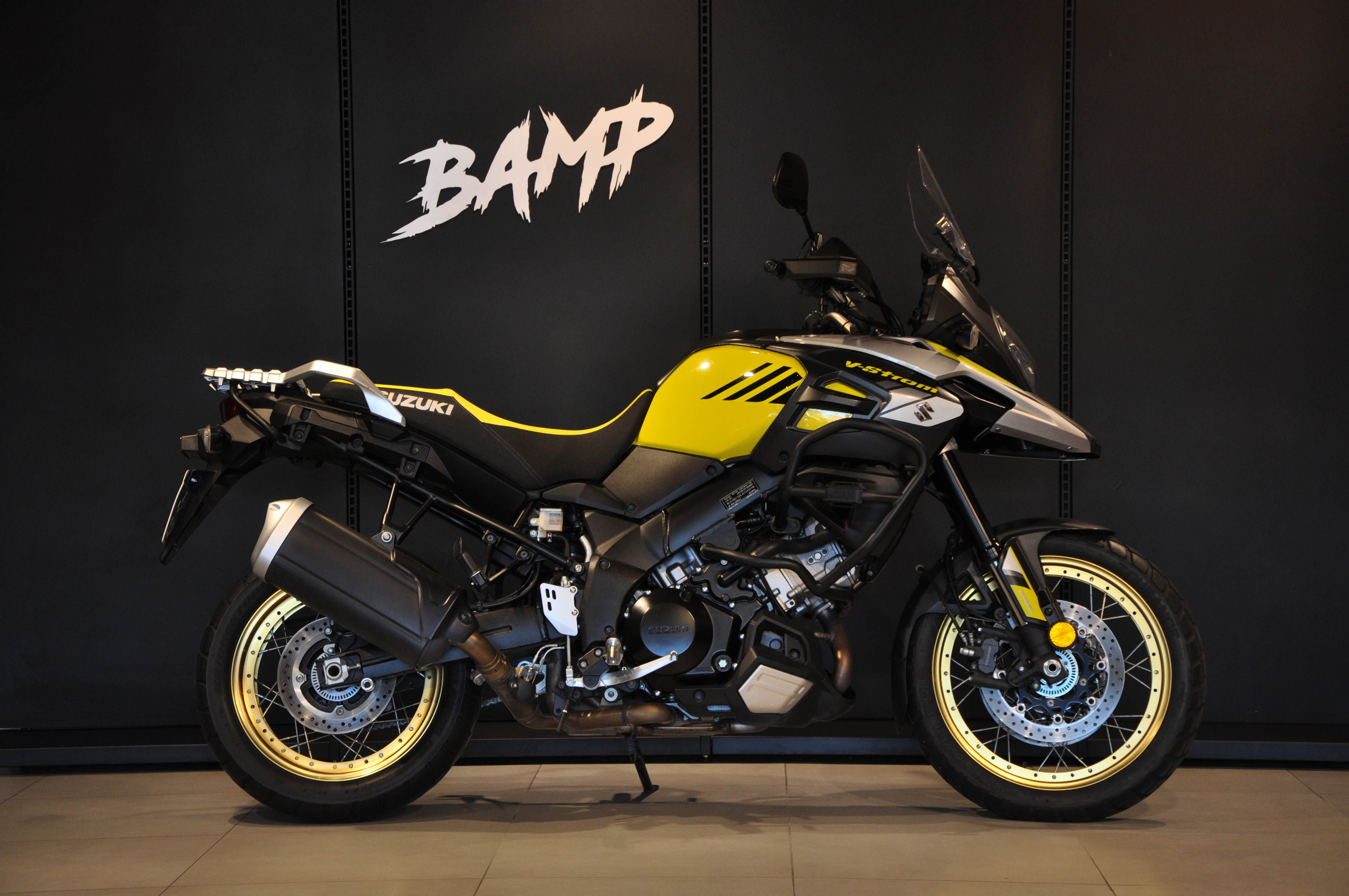 SUZIKI V-STROM 1000